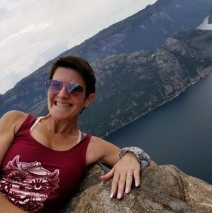 Meet your Posher, Lynn